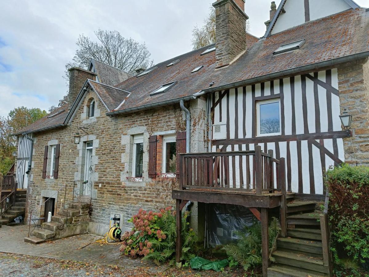 Maison La Motte With Bicycle Parking Saint-Hilaire-du-Harcouët Eksteriør bilde